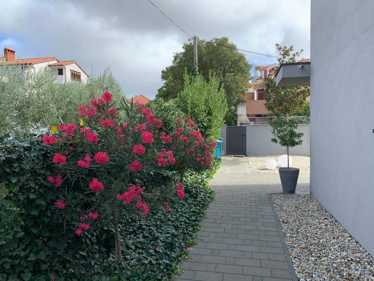 Villa Omnia Zadar Exterior photo