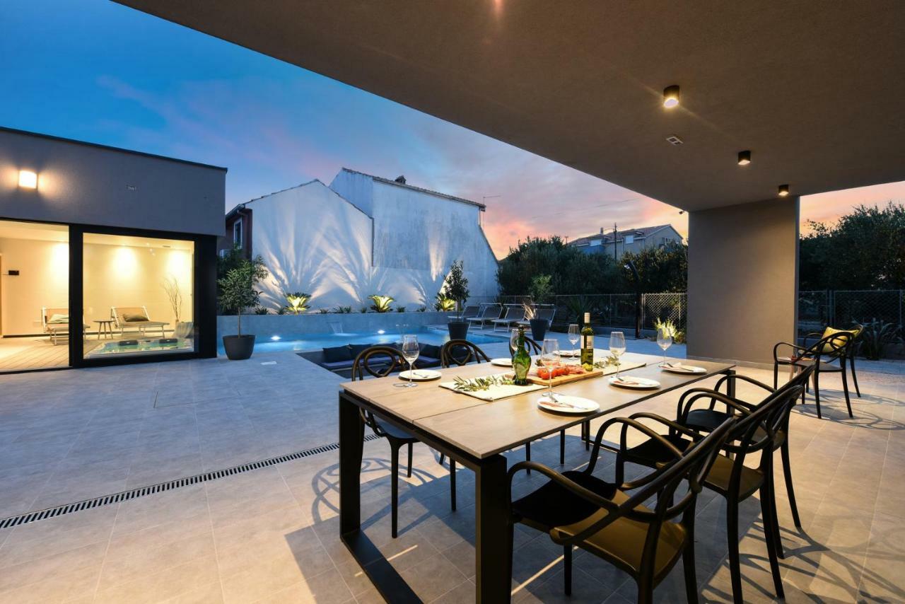 Villa Omnia Zadar Exterior photo